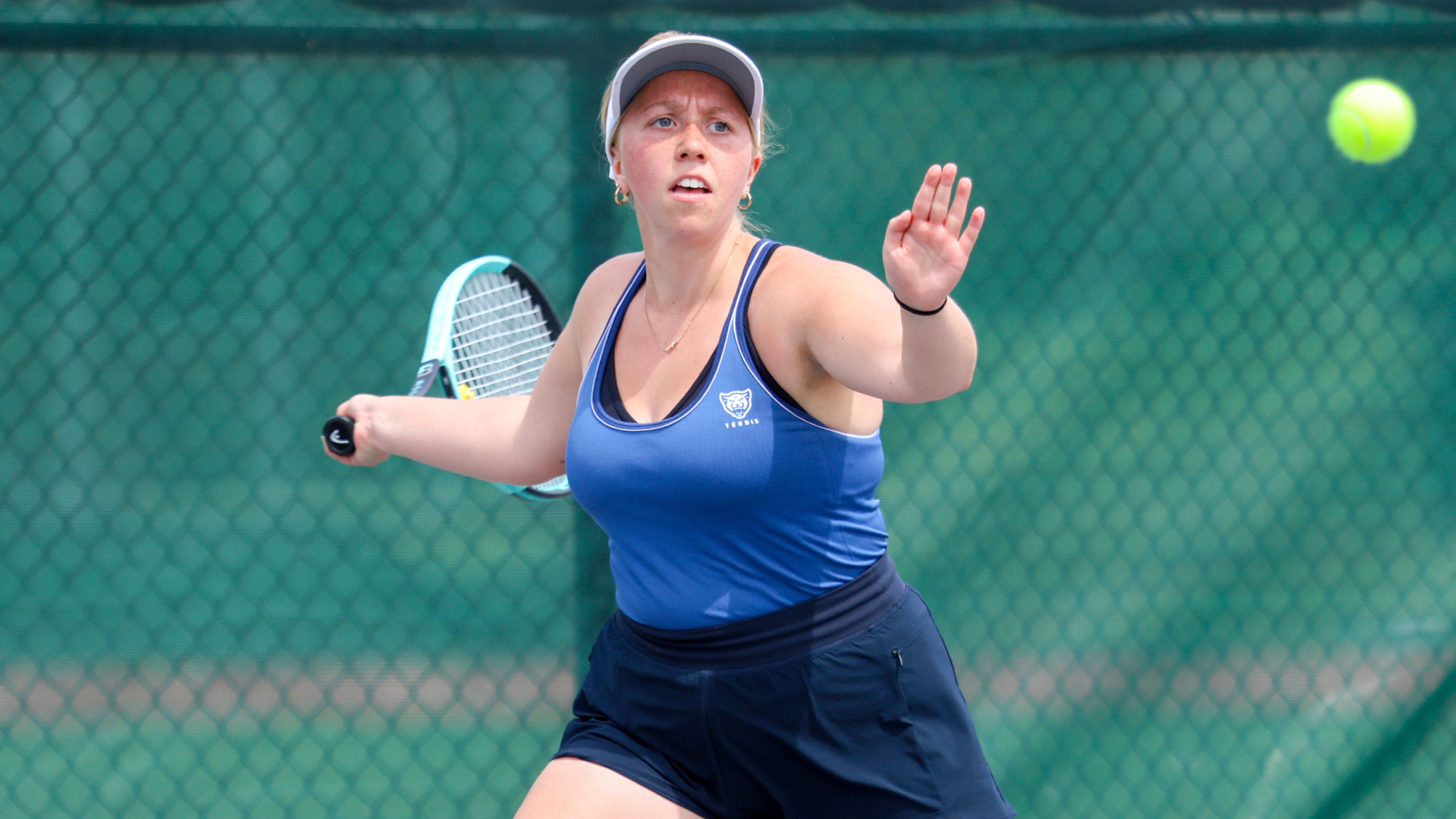 Men&rsquo;s and Women&rsquo;s Tennis Conclude Season at Huntington
